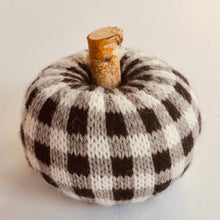 Load image into Gallery viewer, Buffalo-Plaid Pumpkin PDF
