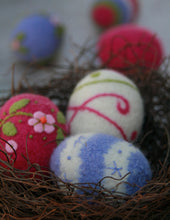 Load image into Gallery viewer, Whimsical Woollies, 20 projects to knit and felt