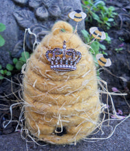Load image into Gallery viewer, beehive, crown pin, marie mayhew designs