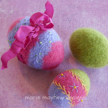 Load image into Gallery viewer, marie mayhew woolly eggs pattern