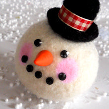 Load image into Gallery viewer, marie mayhew roly poly snowman pincushion